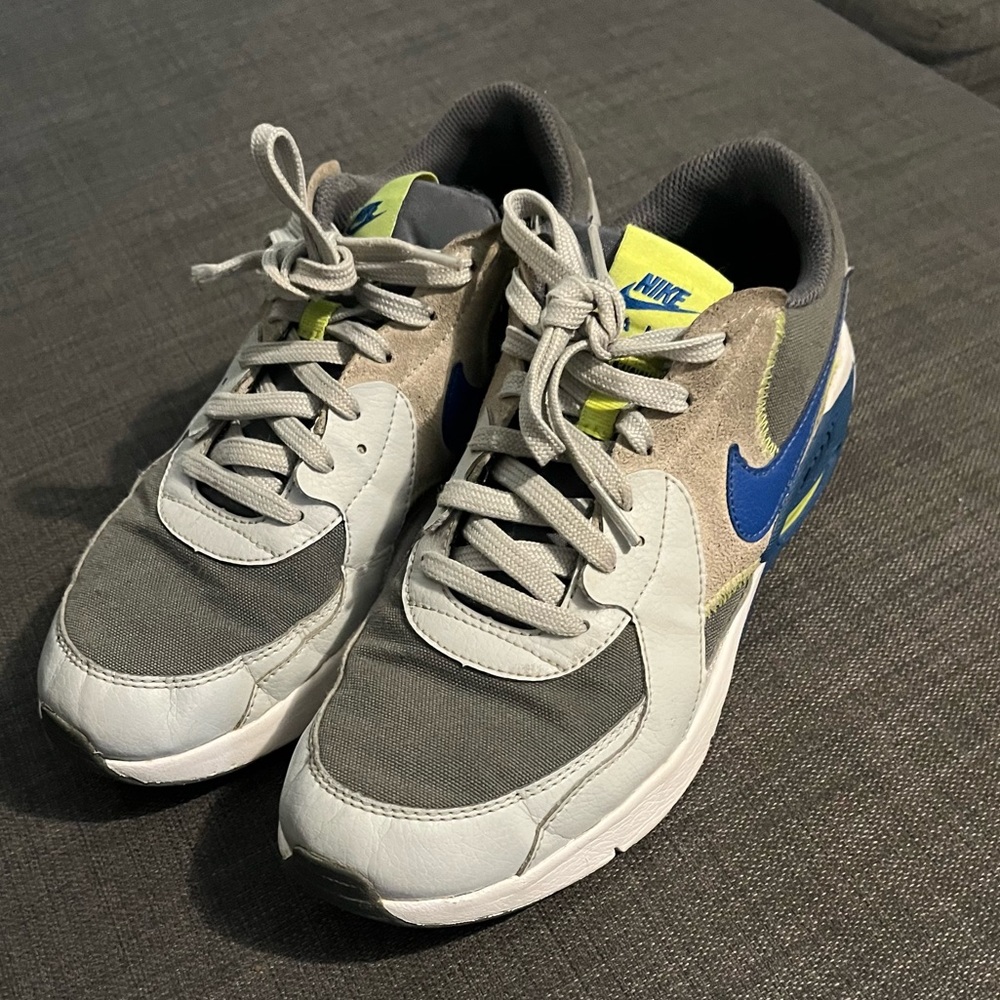 Nike air max shoes